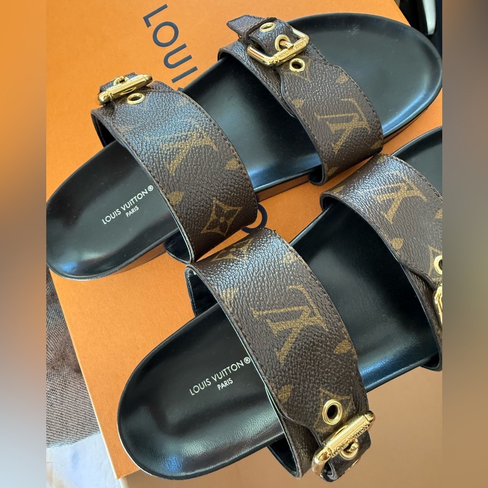 Louis Vuitton Bom Dia sandals size 38
